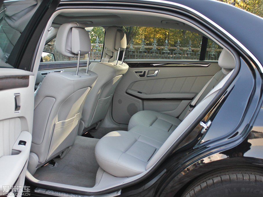 2012YE(j) E 200L CGI(yu)Ű