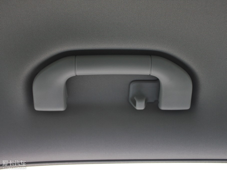 2012YE E 200L CGIŰ