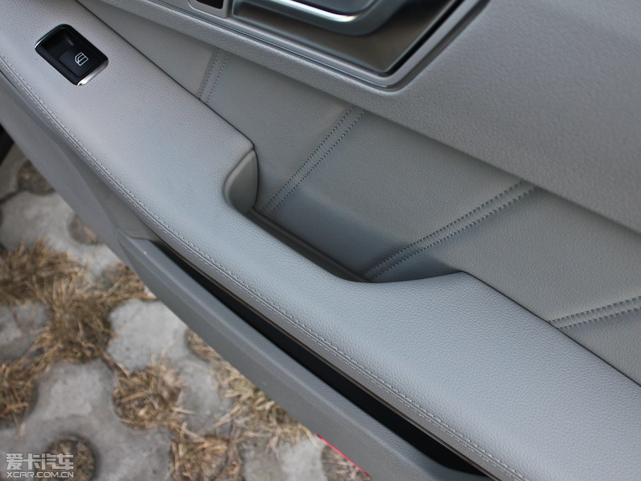 2012YE E 200L CGIŰ