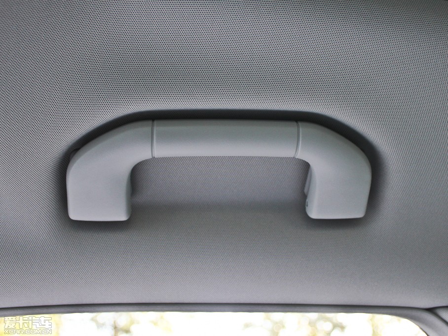 2012YE E 200L CGIŰ