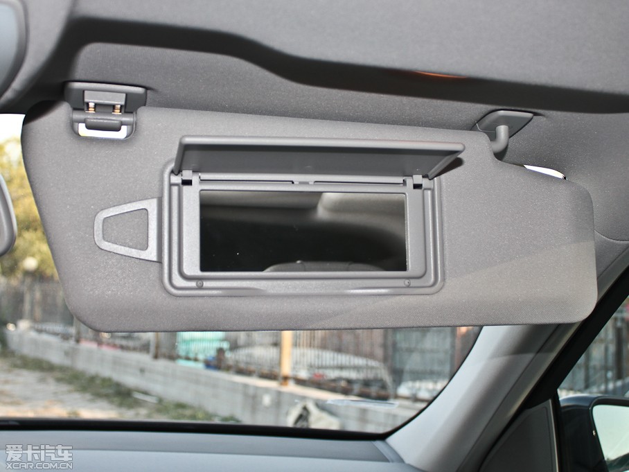 2012YE E 200L CGIŰ