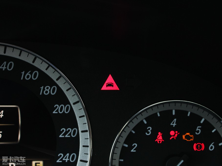 2012YE E 200L CGI(yu)Ű