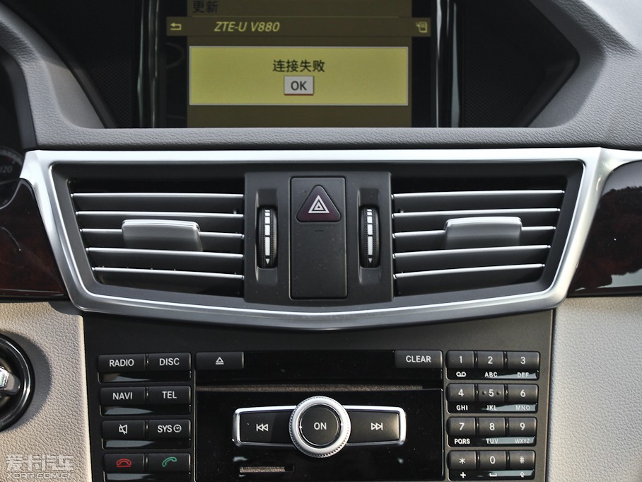 2012��YE�� E 200L CGI��(y��u)�Ű�