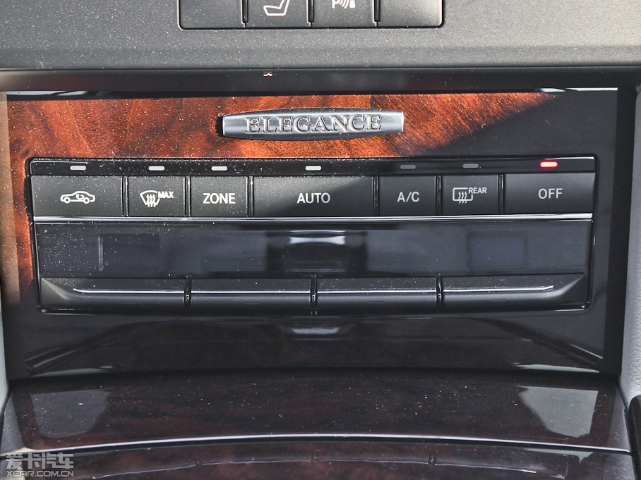 2012YE E 200L CGIŰ