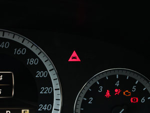 2012E 200L CGI(yu)Ű п؅^(q)