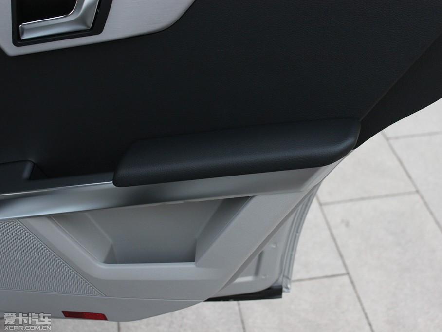 2013YGLK GLK 300 (dng)а