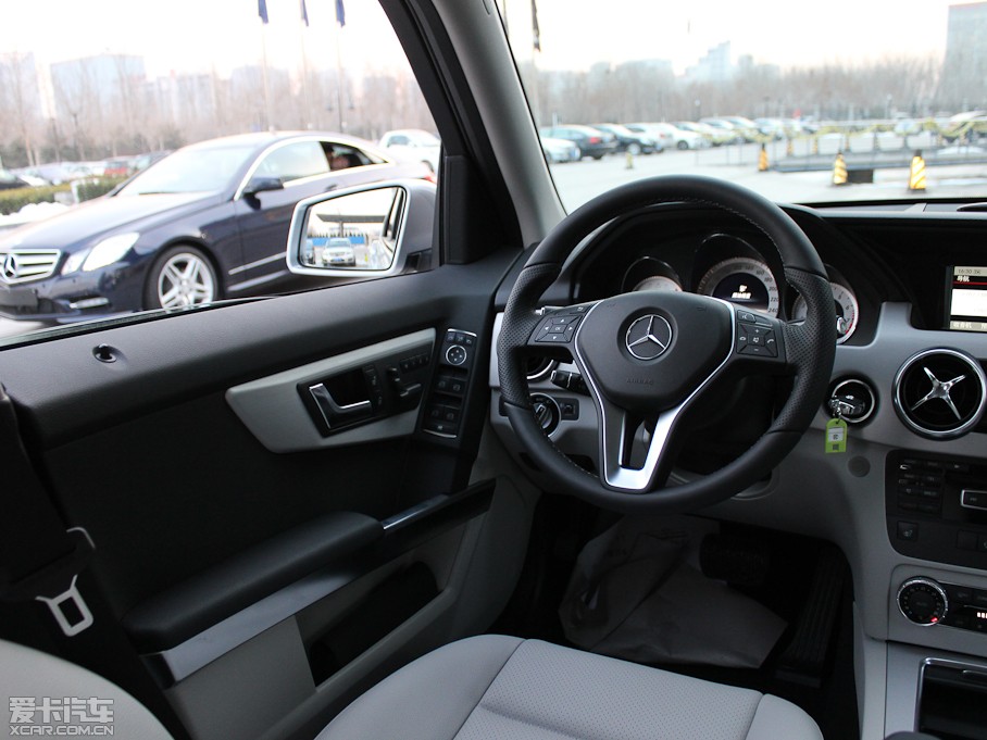 2013YGLK GLK 300 (dng)а