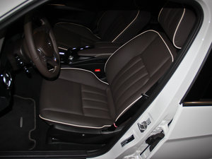 2013Ŀ GLK 300 4MATIC A  g