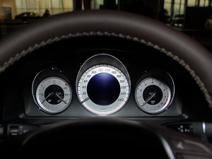 2013Ŀ GLK 300 4MATIC A  п؅^