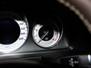 2013Ŀ GLK 300 4MATIC A  п؅^