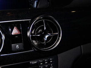 2013Ŀ GLK 300 4MATIC A  п؅^