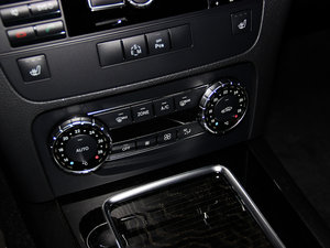 2013Ŀ GLK 300 4MATIC A  п؅^