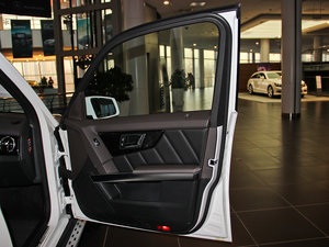 2013Ŀ GLK 300 4MATIC A  g