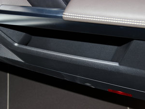 2013Ŀ GLK 300 4MATIC A  g