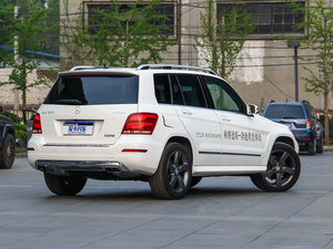 2013Ŀ GLK 300 4MATIC r  w^