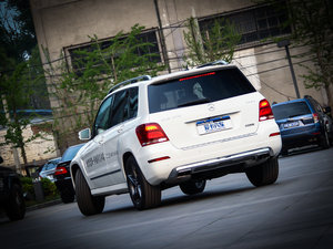 2013Ŀ GLK 300 4MATIC r  w^