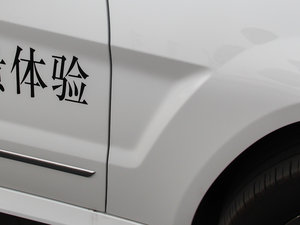 2013Ŀ GLK 300 4MATIC r  ^