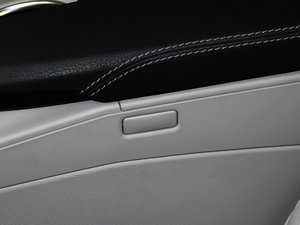 2013Ŀ GLK 300 4MATIC r  g