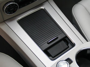 2013Ŀ GLK 300 4MATIC r  g