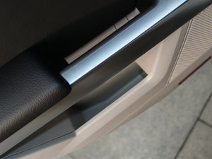 2013Ŀ GLK 300 4MATIC r  g