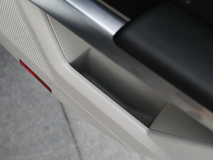 2013Ŀ GLK 300 4MATIC r  g