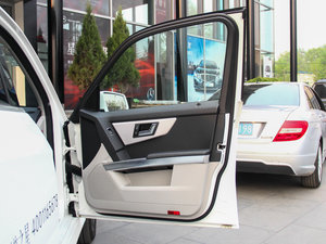 2013Ŀ GLK 300 4MATIC r  g