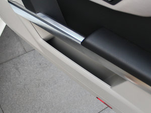 2013Ŀ GLK 300 4MATIC r  g