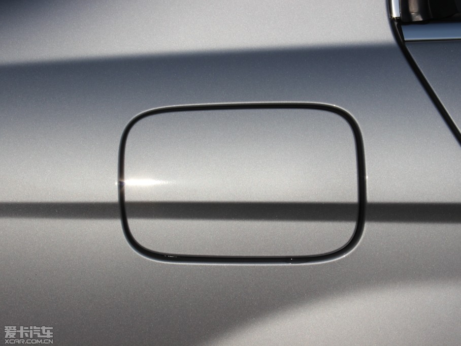 2013��YC�� C 260 CGI��(y��u)�Ű�