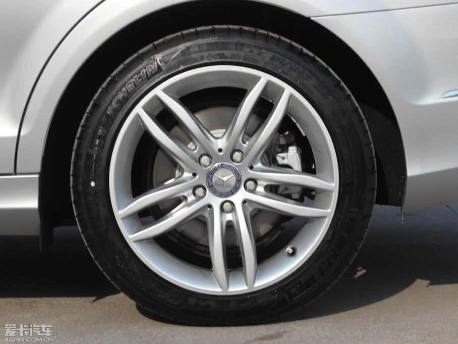 2013��YC�� C 260 CGI���Ű�