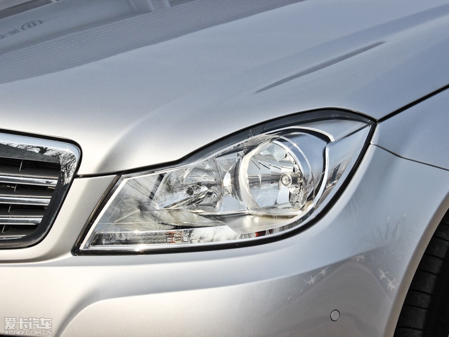 2013��YC�� C 260 CGI��(y��u)�Ű�