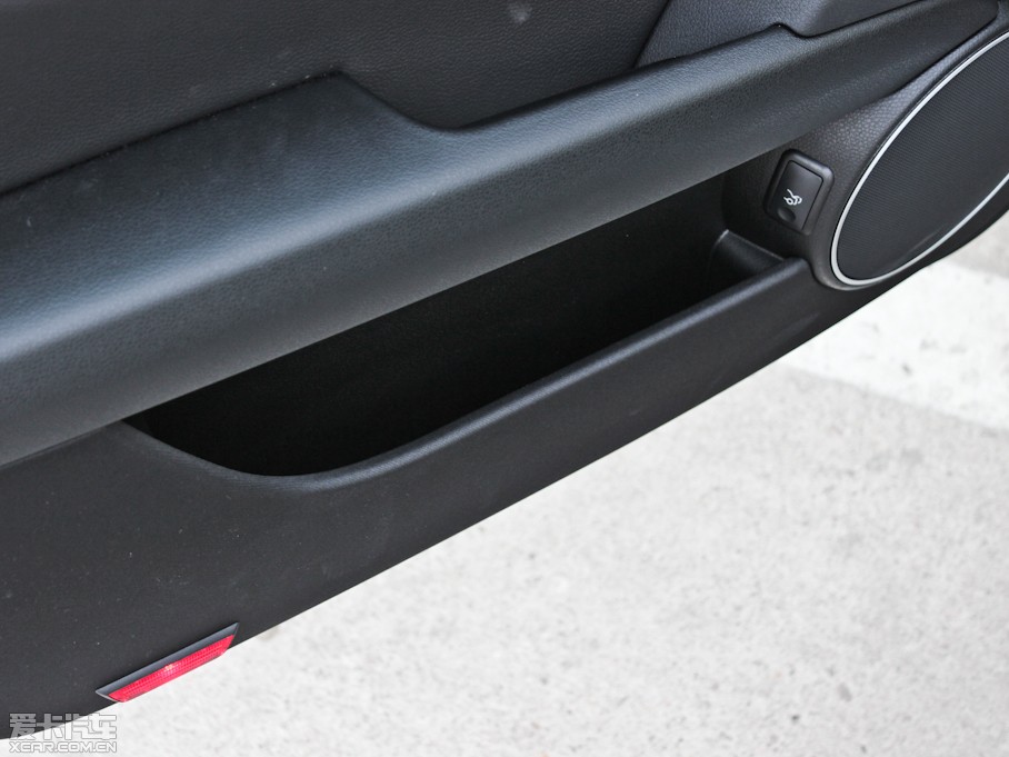 2013��YC�� C 260 CGI���Ű�