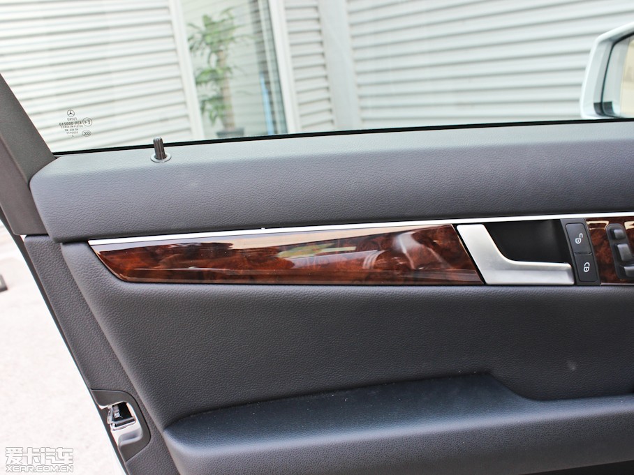 2013��YC�� C 260 CGI���Ű�