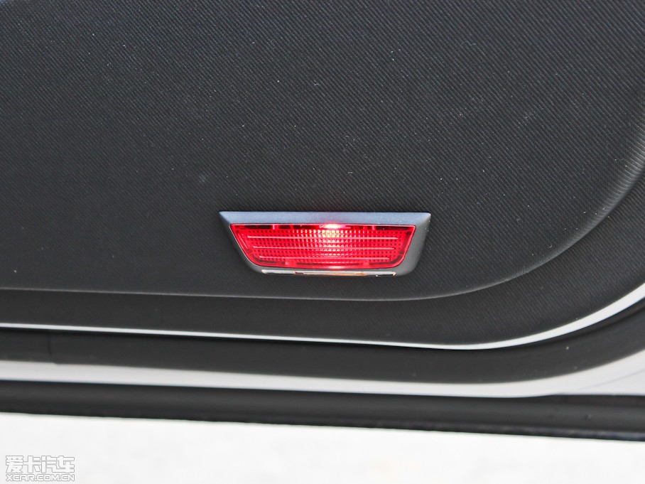 2013��YC�� C 260 CGI���Ű�