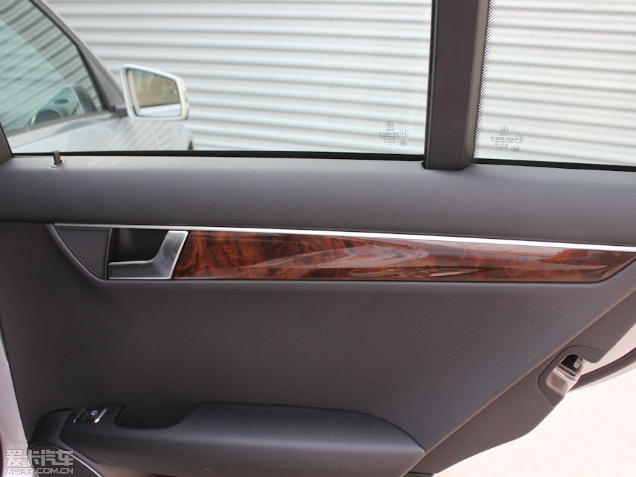 2013��YC�� C 260 CGI���Ű�