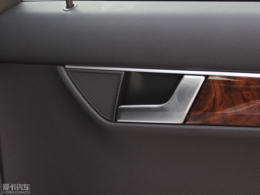 2013��YC�� C 260 CGI��(y��u)�Ű�