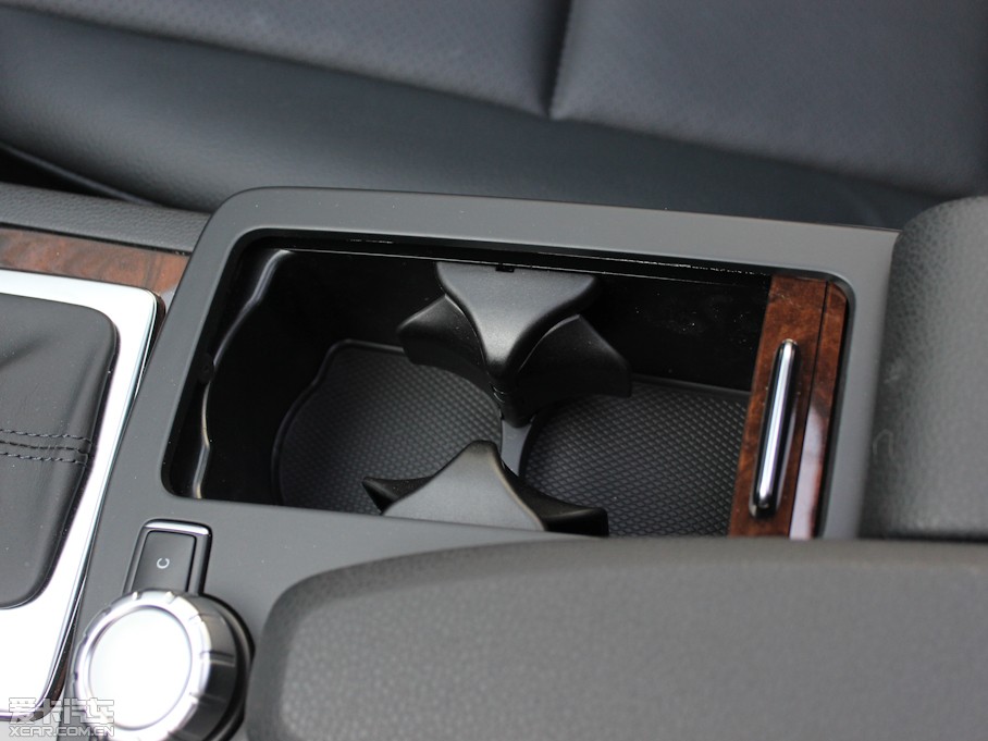 2013YC C 260 CGIŰ