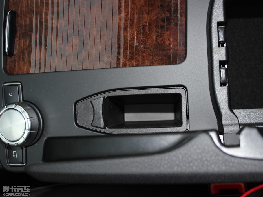 2013��YC�� C 260 CGI��(y��u)�Ű�