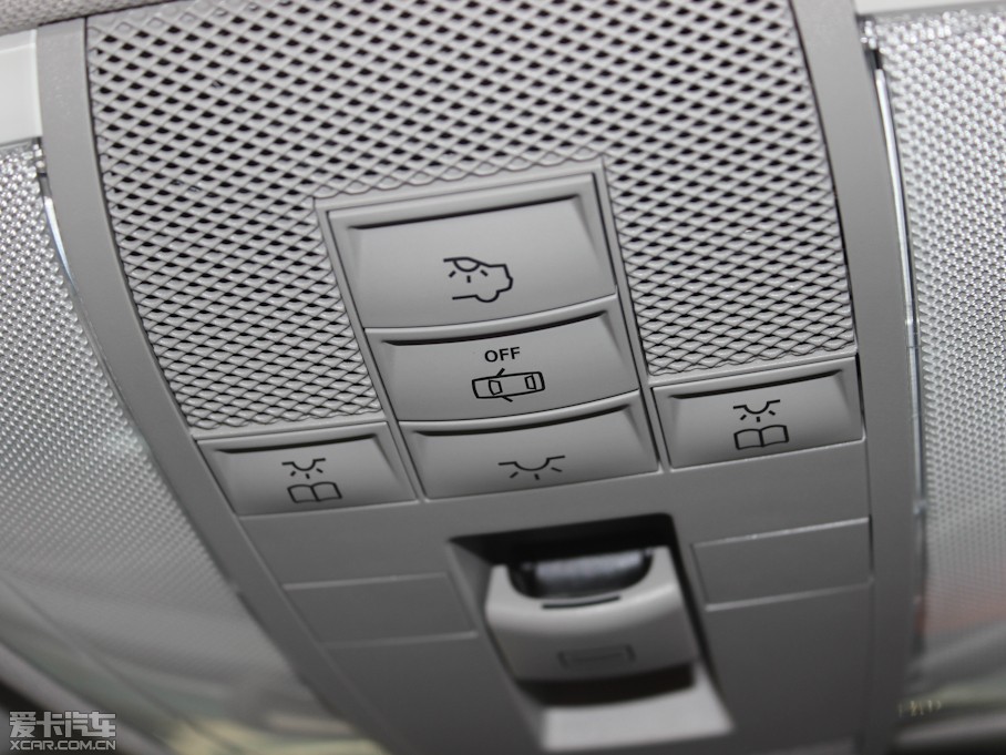 2013��YC�� C 260 CGI���Ű�