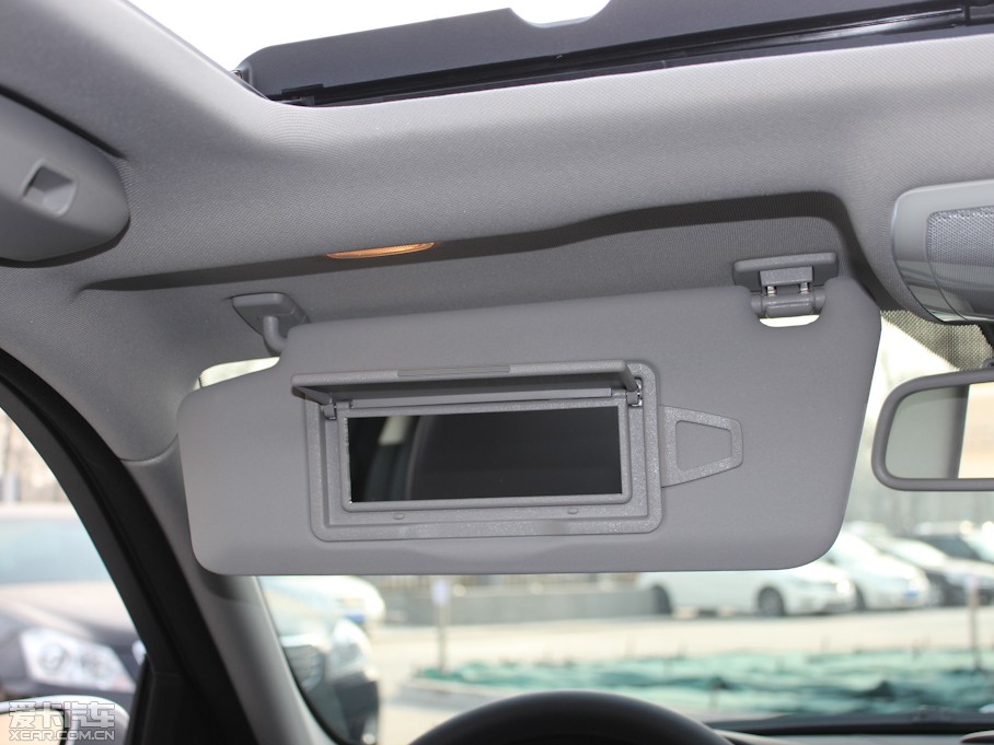 2013��YC�� C 260 CGI���Ű�