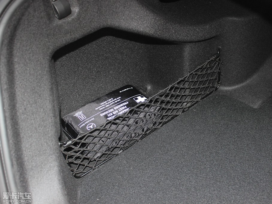 2013��YC�� C 260 CGI���Ű�