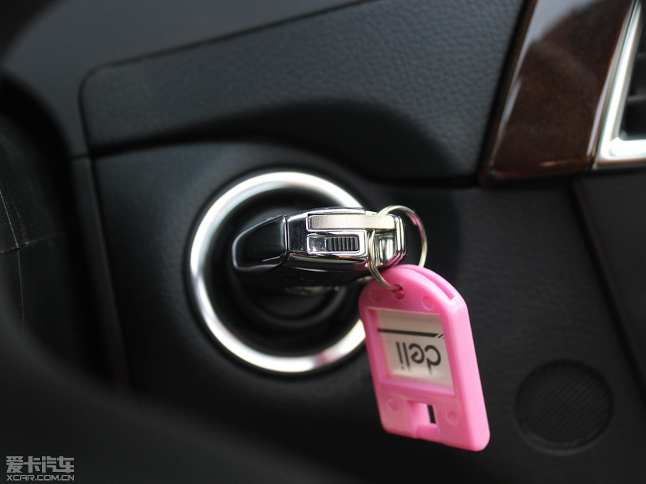 2013��YC�� C 260 CGI���Ű�