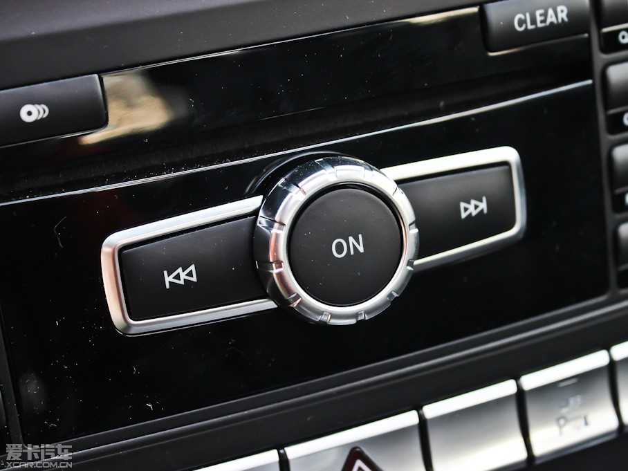 2013��YC�� C 260 CGI��(y��u)�Ű�