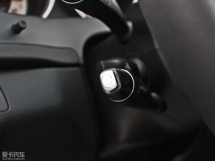 2013��YC�� C 260 CGI���Ű�