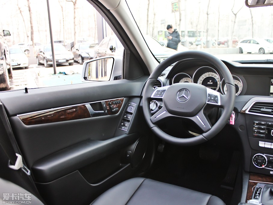 2013��YC�� C 260 CGI���Ű�