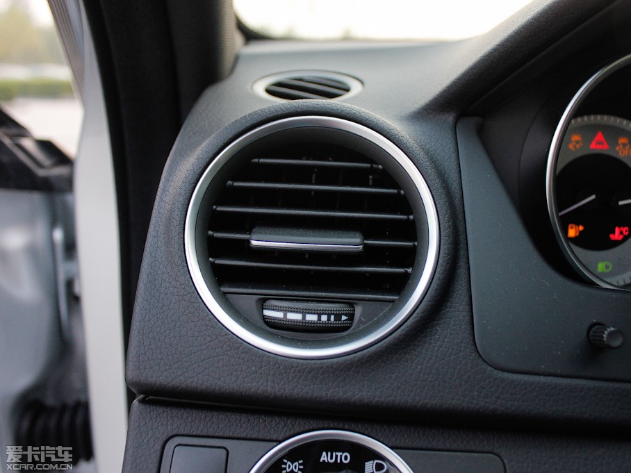 2013YC C 260 CGIrа