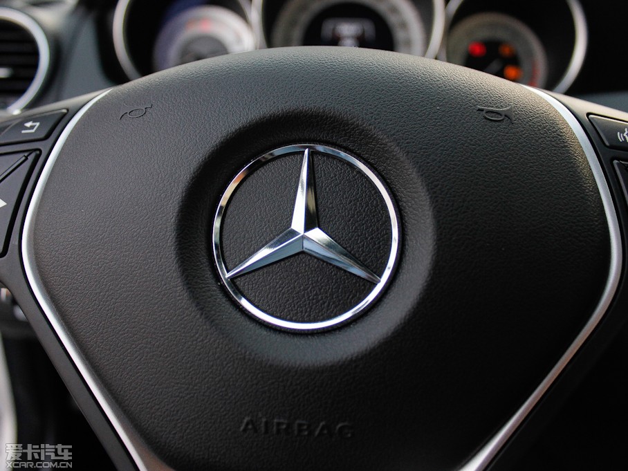 2013��YC�� C 260 CGI���Ű�