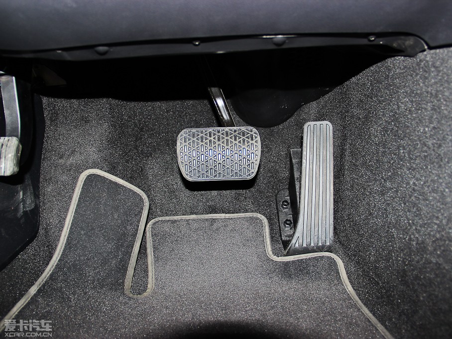 2013YC(j) C 260 r(sh) Grand Edition