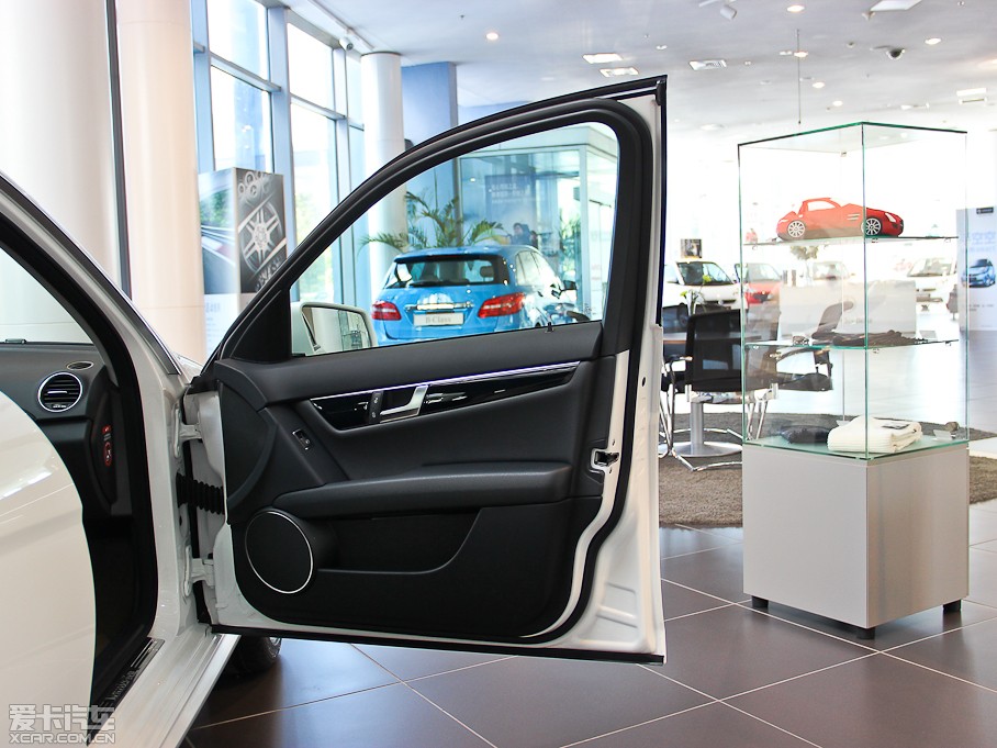 2013��YC�� C 180 ������ Grand Edition