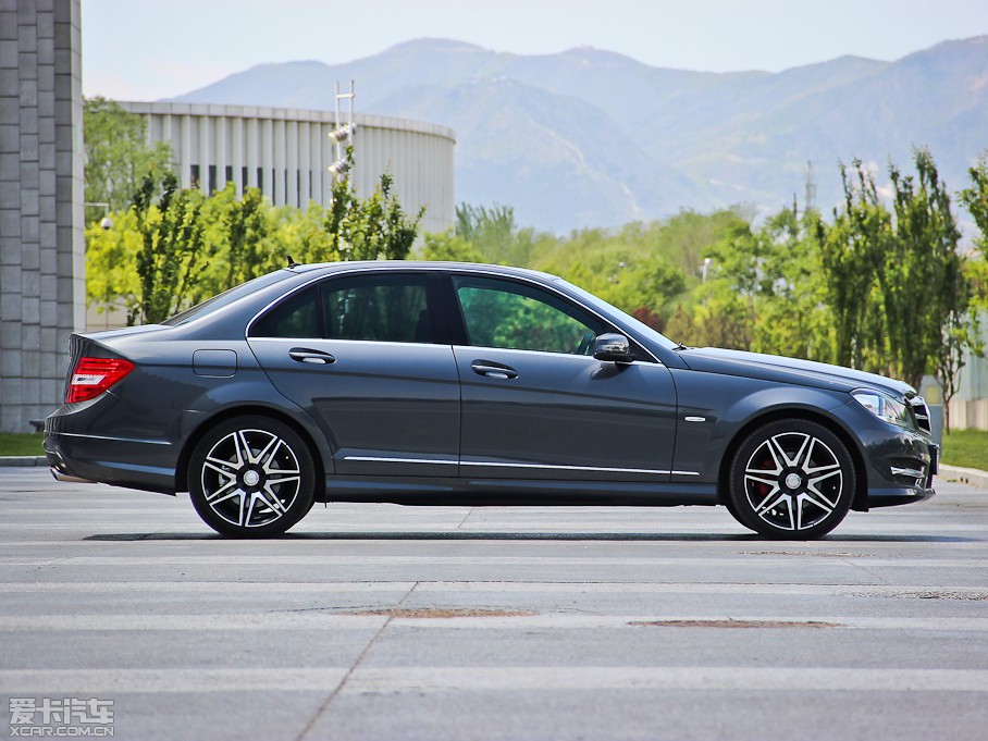 2013YC C 300 \ Grand Edition