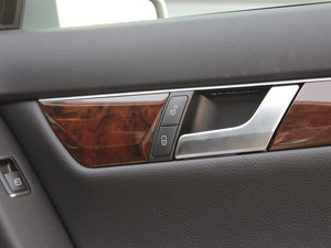 2013C 260 CGI(yu)Ű g